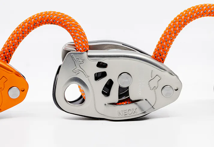 Petzl Neox - nová jistící brzda